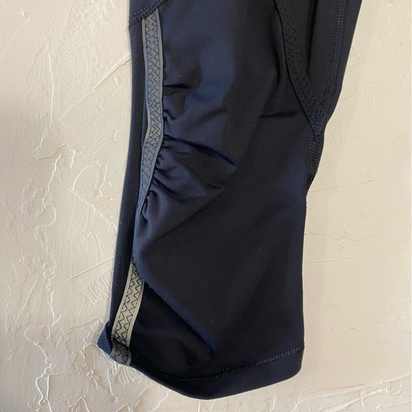LULULEMON Run For Your Life Crop Black Leggings - Picture 8 of 13